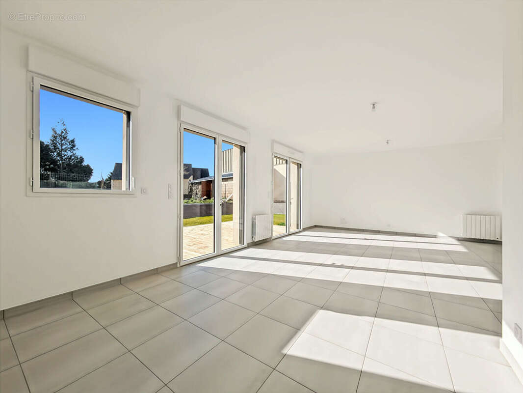 Appartement à COMBOURG