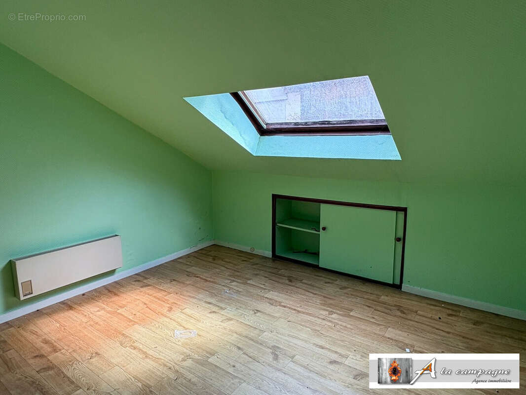 Maison 80 m² à Saint-Eloy-Les-Mines  - photo 9
