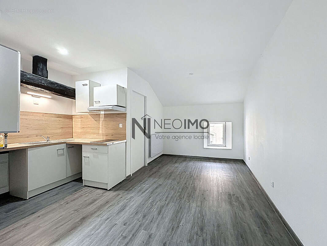 Appartement à NEUFCHATEAU