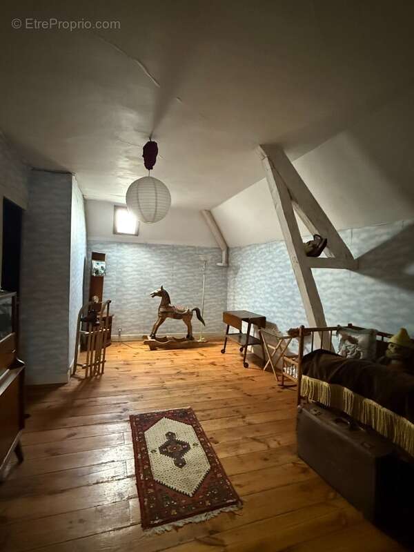 Maison à CUZION