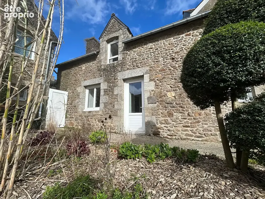SAINT CARREUC : Maison de bourg  2 chambres - photo 12