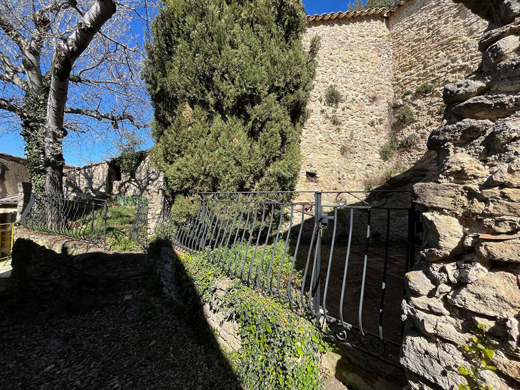 Ensemble de trois maisons Beaumont Du Ventoux - photo 3