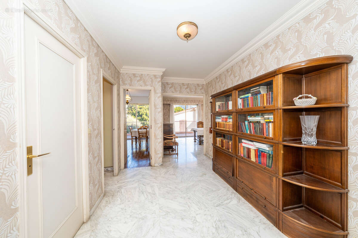 Appartement à VENCE