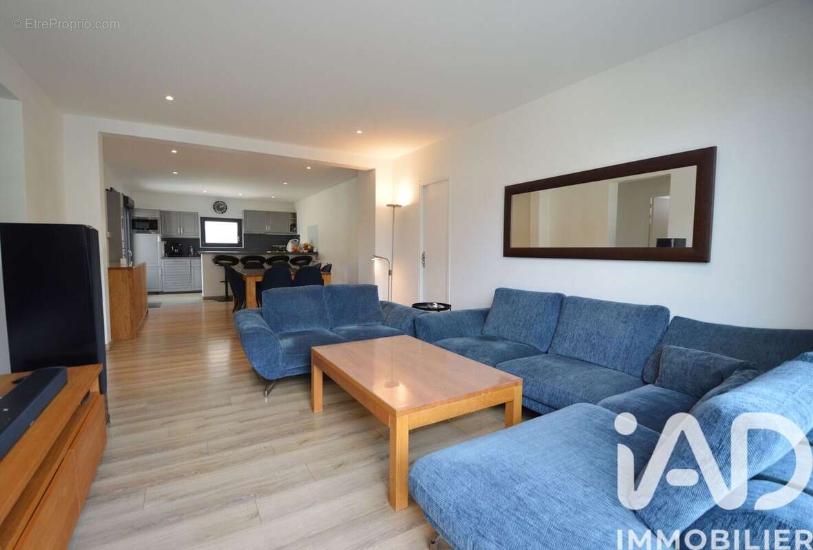 Photo 8 - Maison à VIRY-CHATILLON