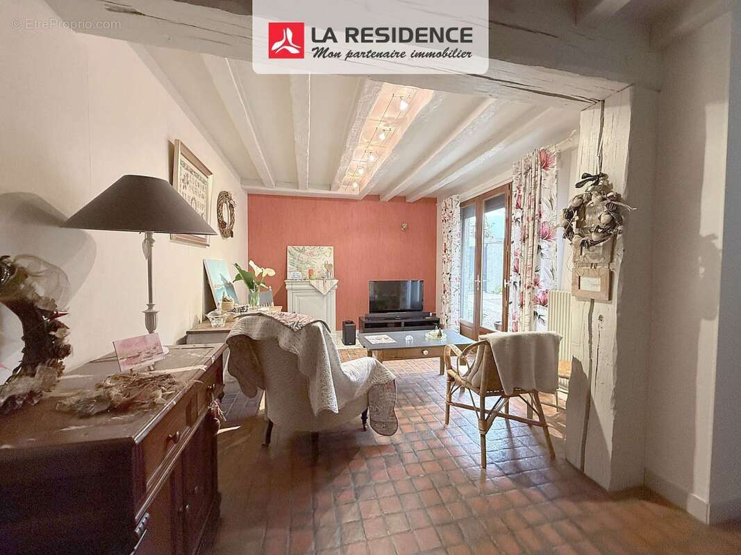 Maison à BENNECOURT