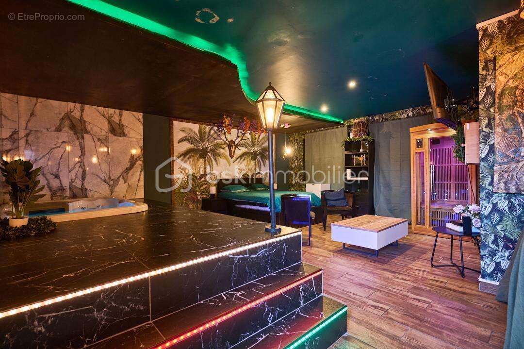 Commerce à LA VALETTE-DU-VAR