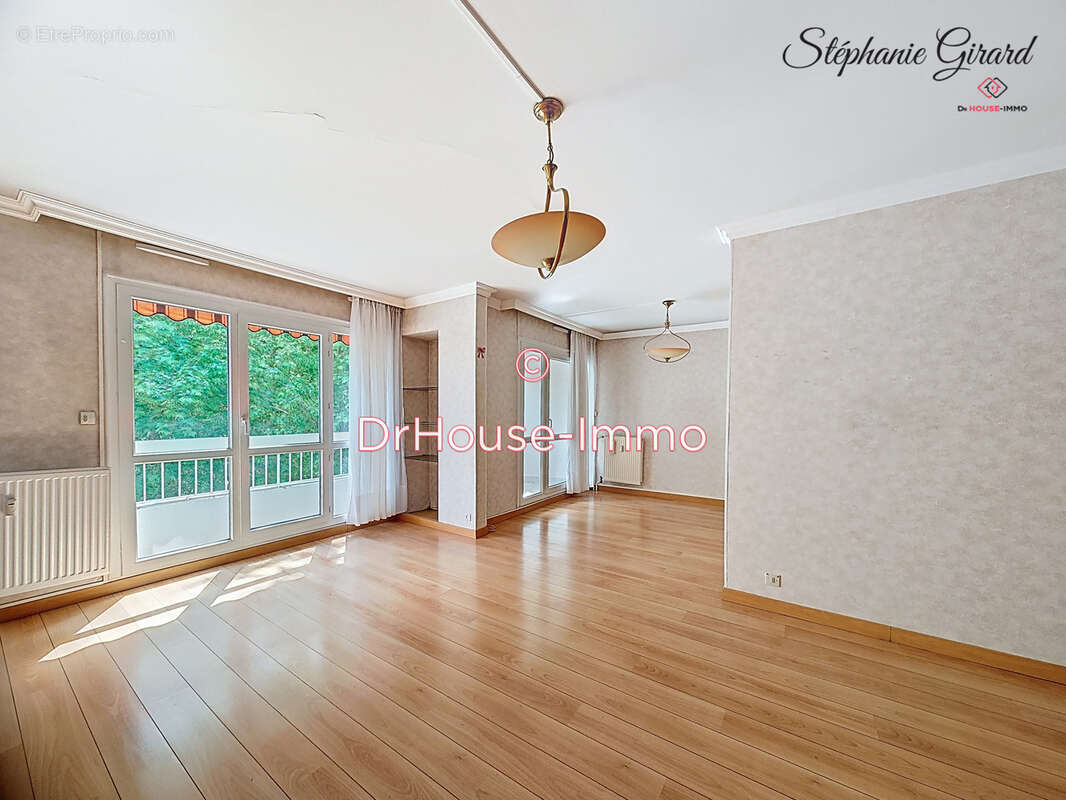 Appartement à FLEURY-LES-AUBRAIS