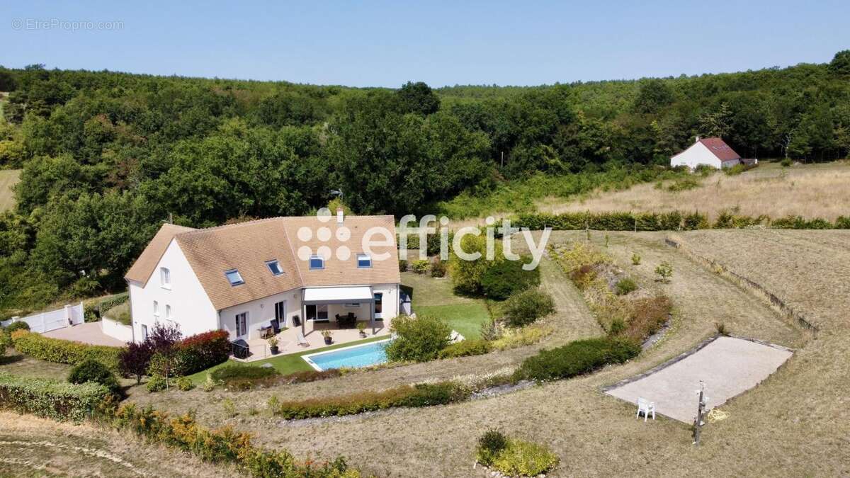 Maison à MONTRICHARD