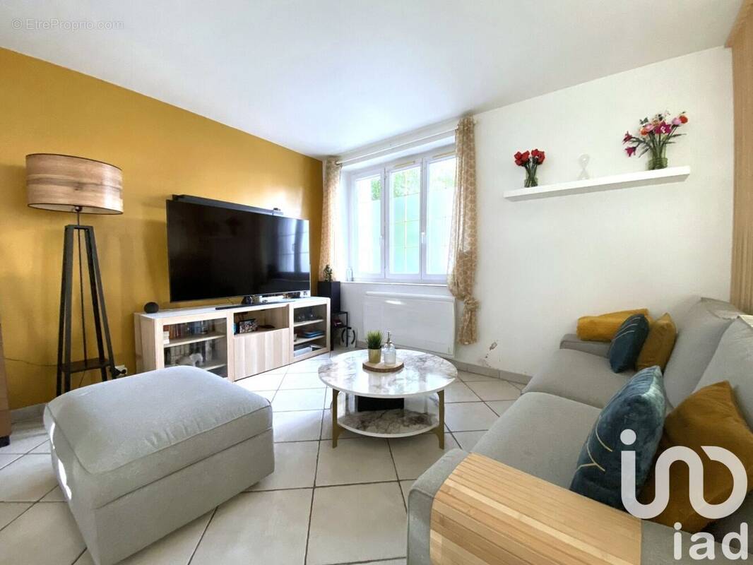 Photo 1 - Maison à TRUYES