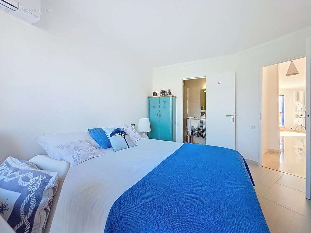 Appartement à MANDELIEU-LA-NAPOULE