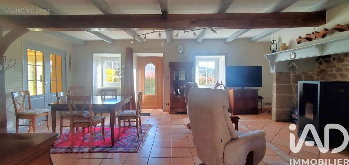 Photo 8 - Maison à NEUVIC