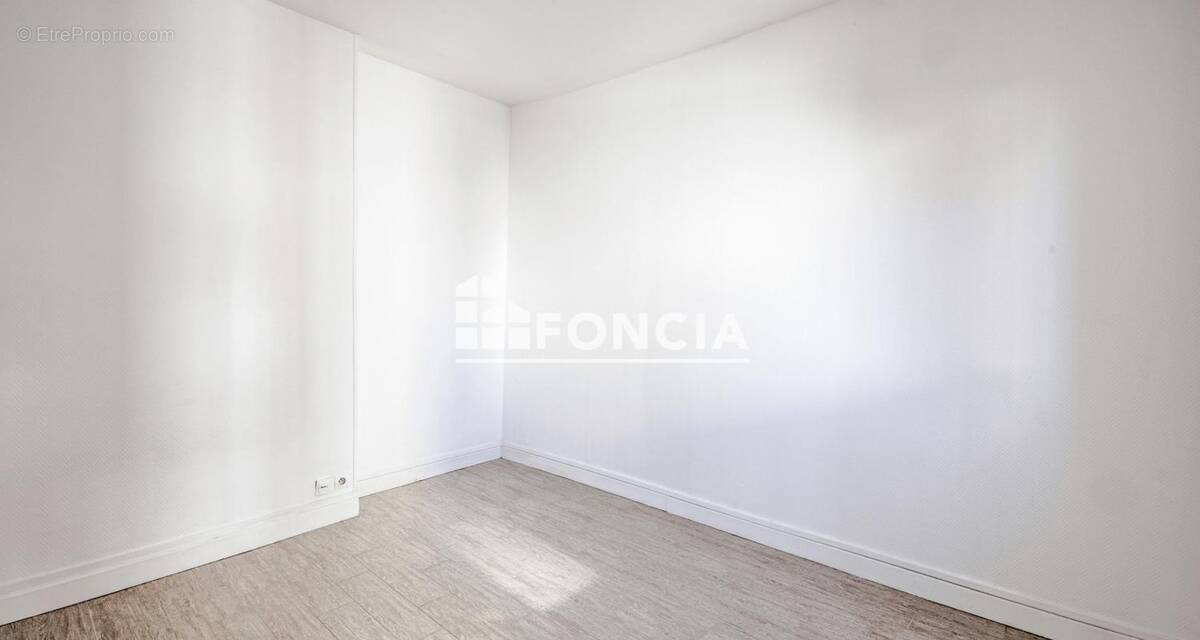 Appartement à CLICHY