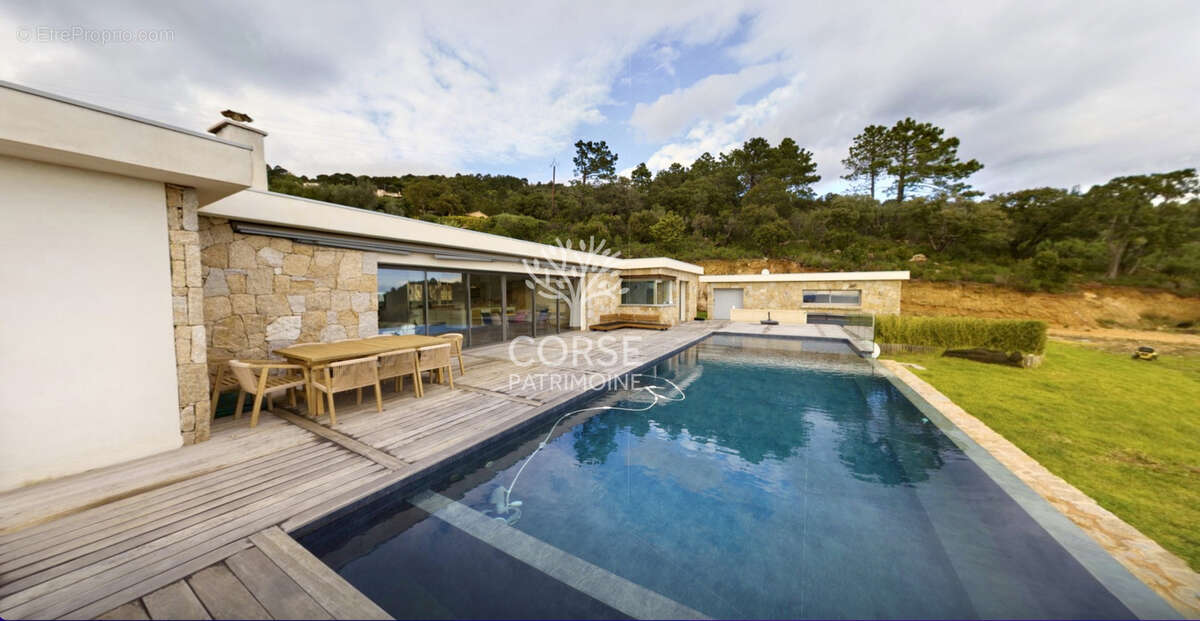 Maison à PORTO-VECCHIO