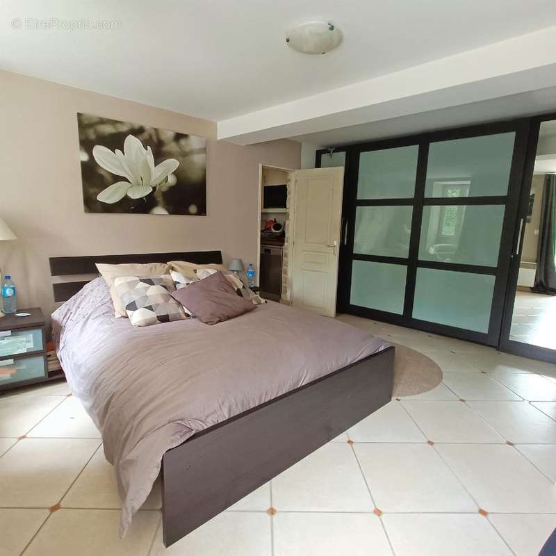 Maison à GIRONVILLE-SUR-ESSONNE