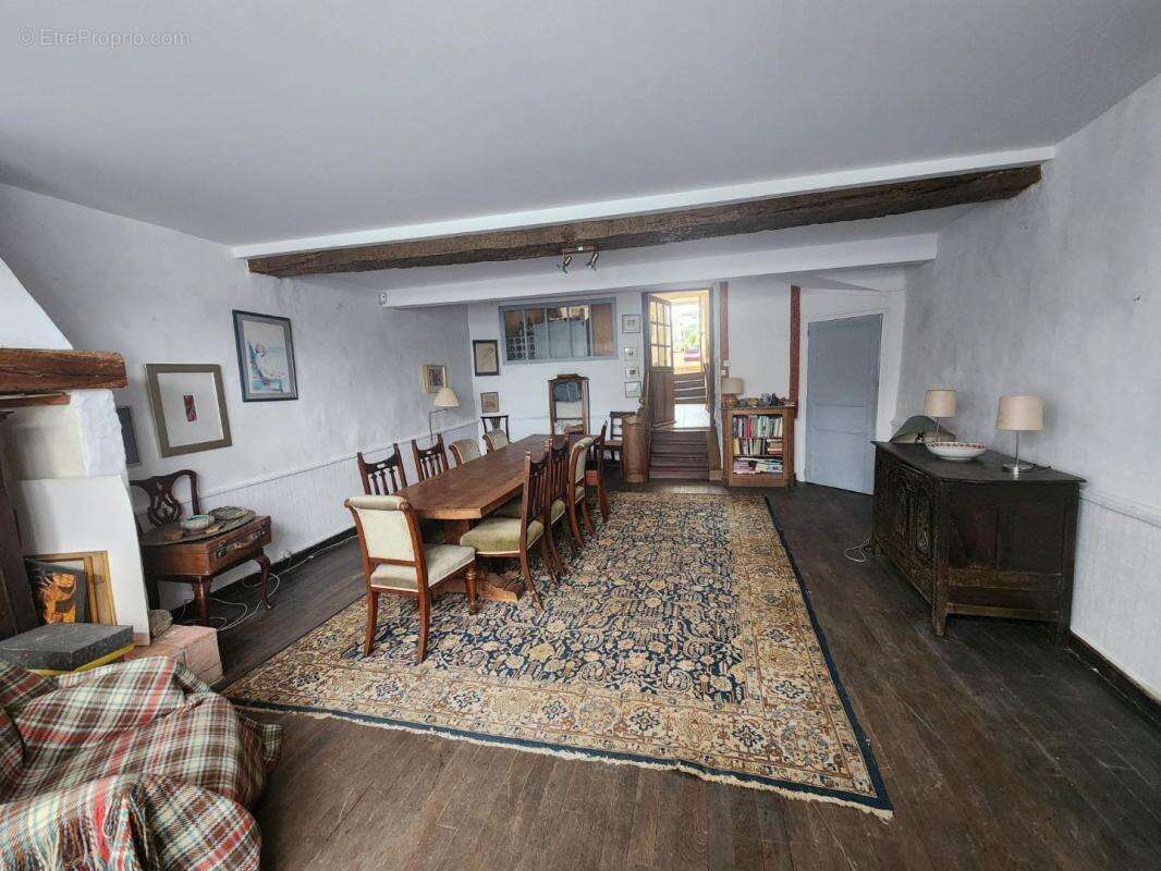 Maison à CONFOLENS