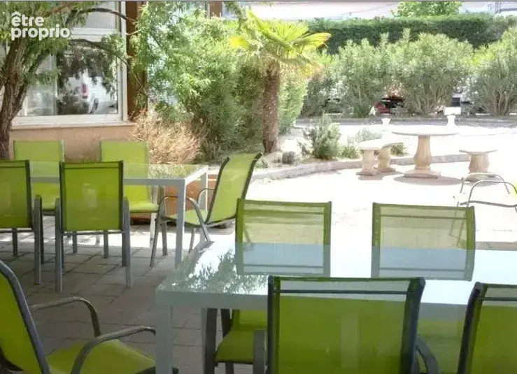 INVESTISSEMENT LOCATIF  Châteauneuf-les-Martigues  Résidence Ehpad Les Jardins de Valtrède - 6.58% de rentabilité - photo 9