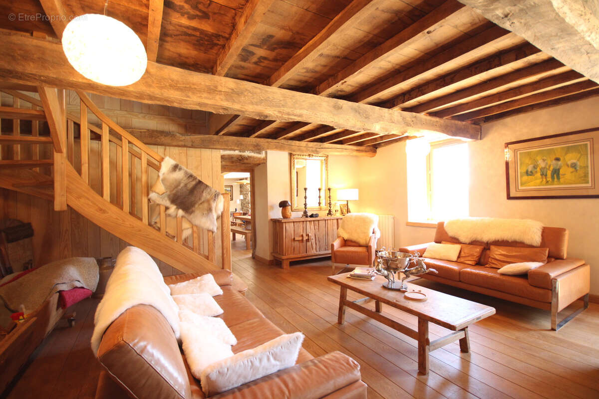 Maison à TARASCON-SUR-ARIEGE