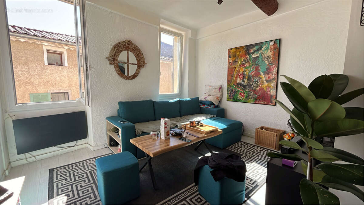 Appartement à OLLIOULES