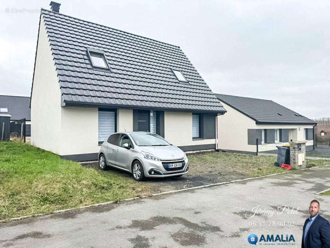 Maison à MONCHAUX-SUR-ECAILLON