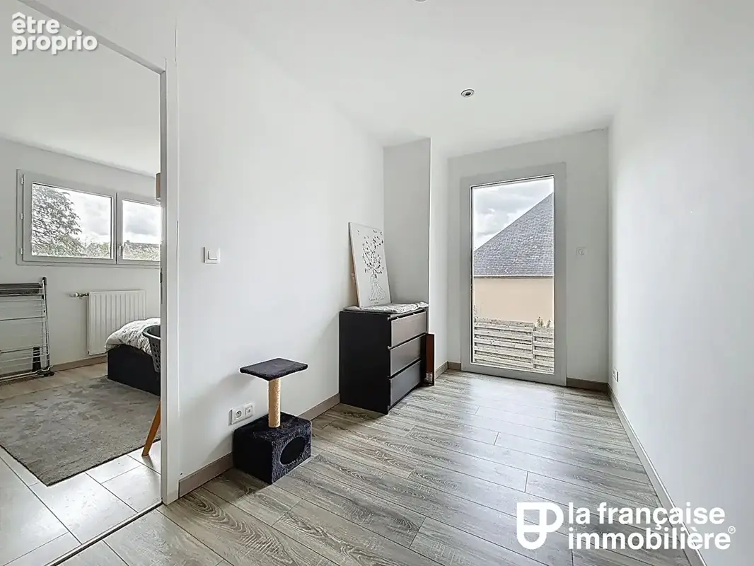A VENDRE - SAINT-THURIAL - maison récente 112.70 m² - 918 m² de terrain - photo 12