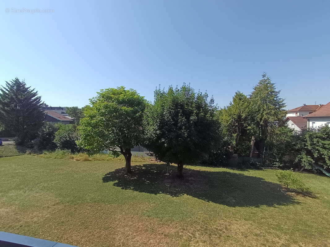 Appartement à VILLE-LA-GRAND
