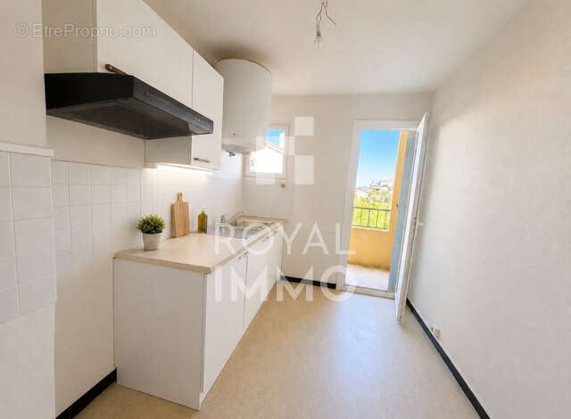 Appartement à SIX-FOURS-LES-PLAGES