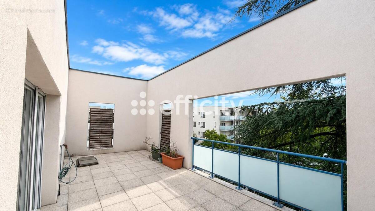 Appartement à MIONS