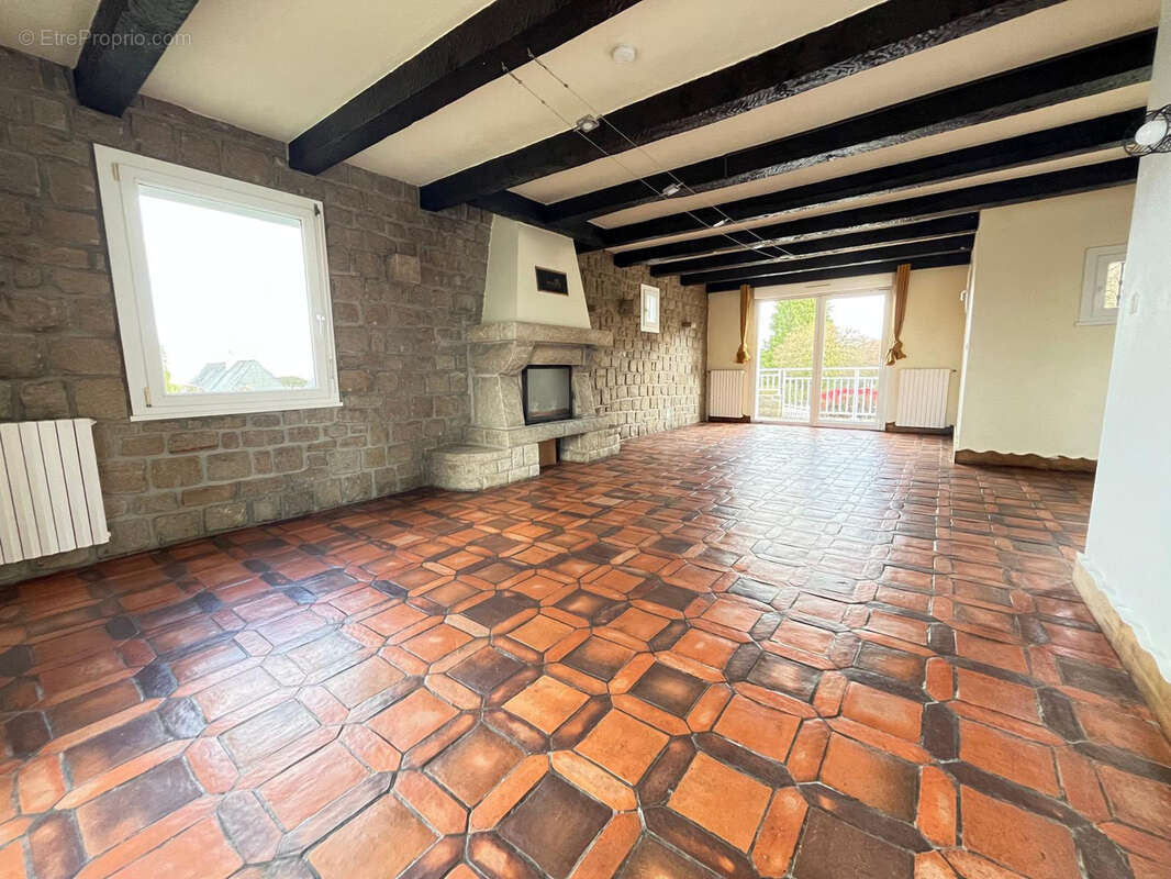 Maison à DINAN