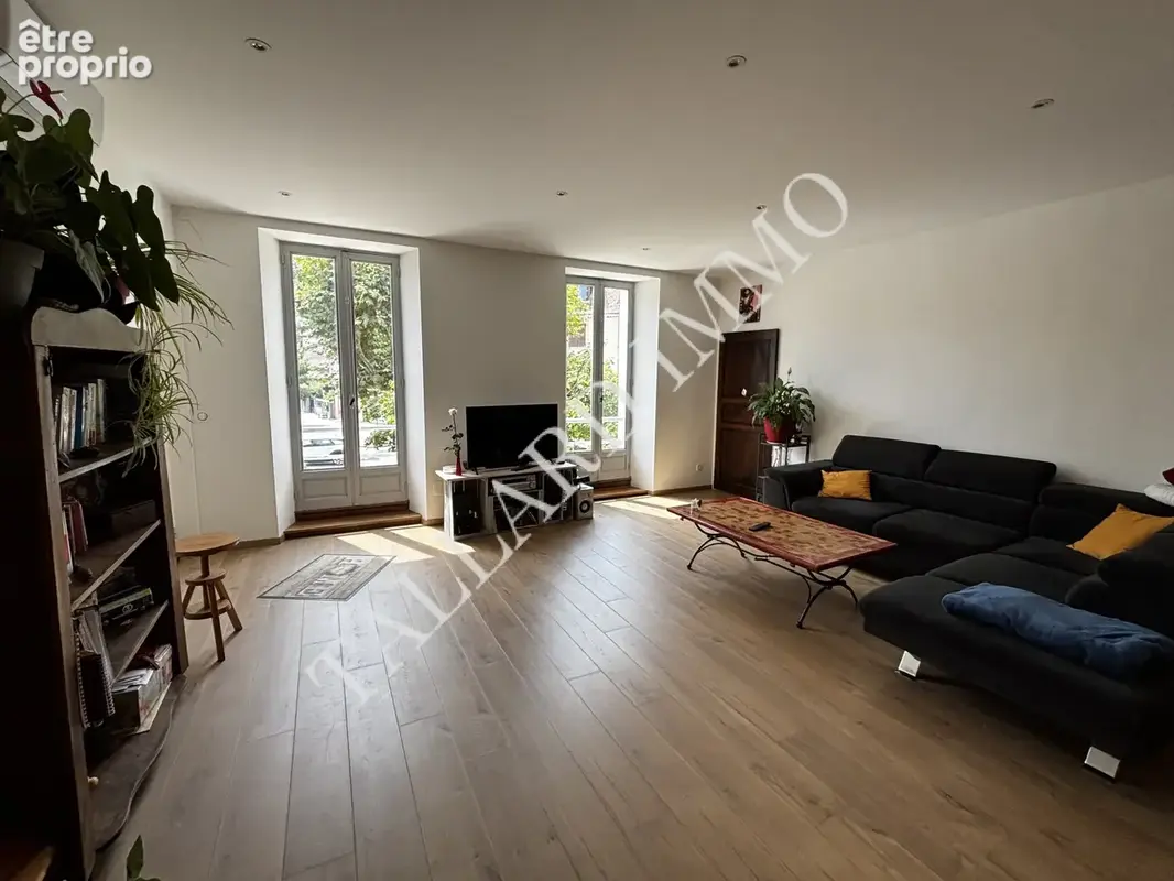 Exclusivité Tallard centre lumineux appartement entièrement rénové + dépendances - photo 5