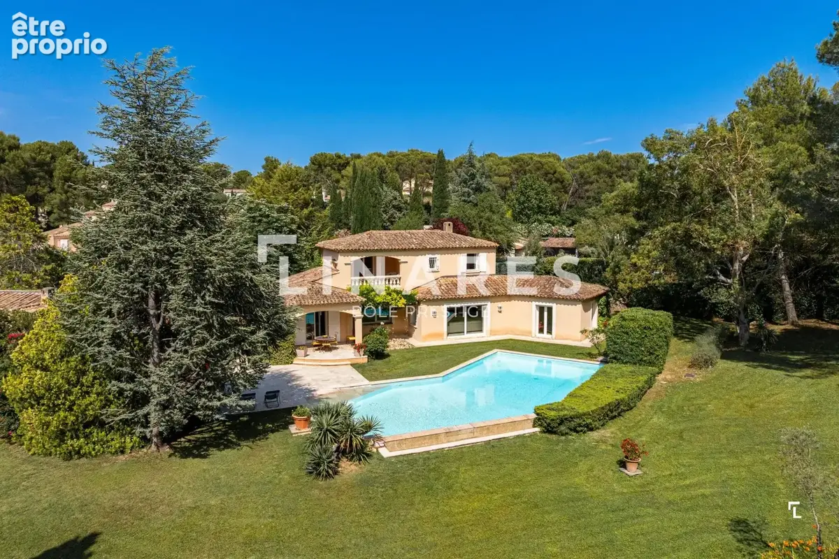 LA PROVENÇALE  – Maison provençale de 200m2  - Piscine - Terrain de 4000m2 - Potentiel constructible - Aix-en-Provence - photo 23