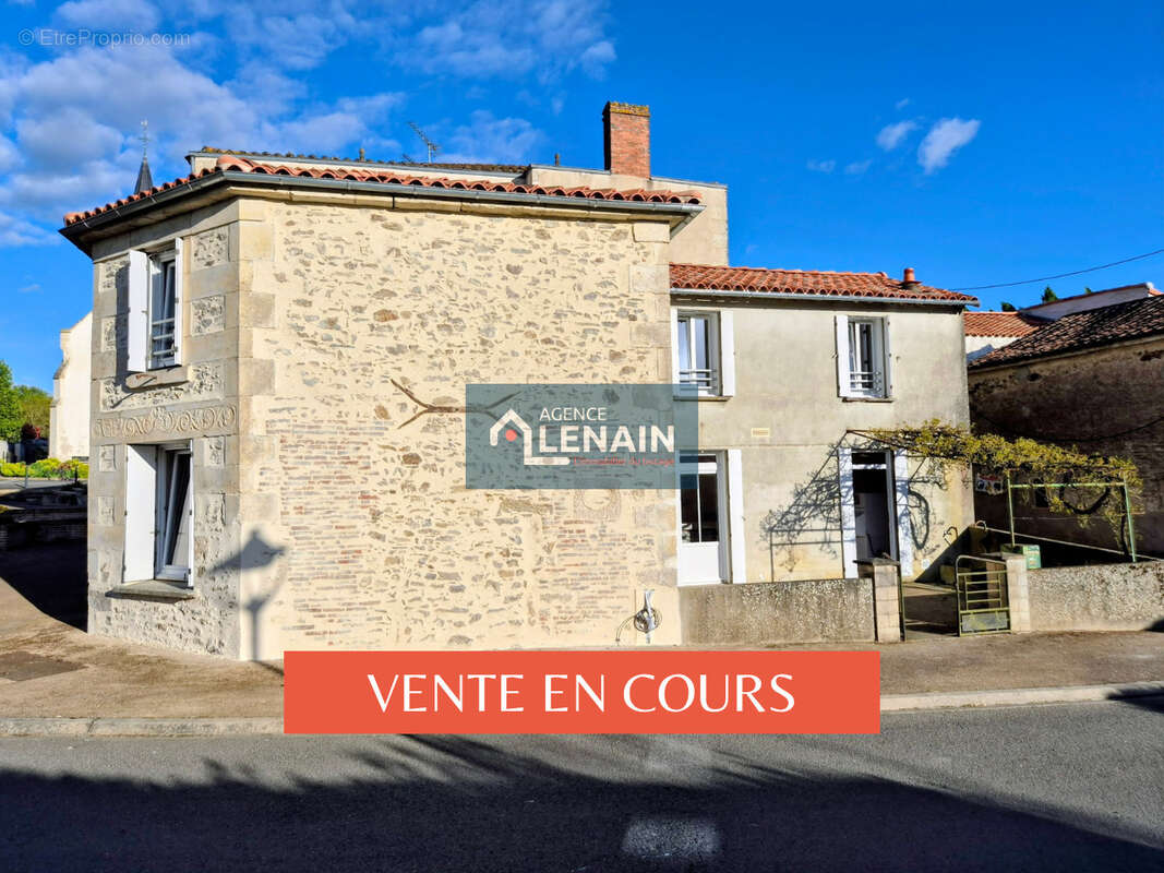 Maison à TALLUD-SAINTE-GEMME