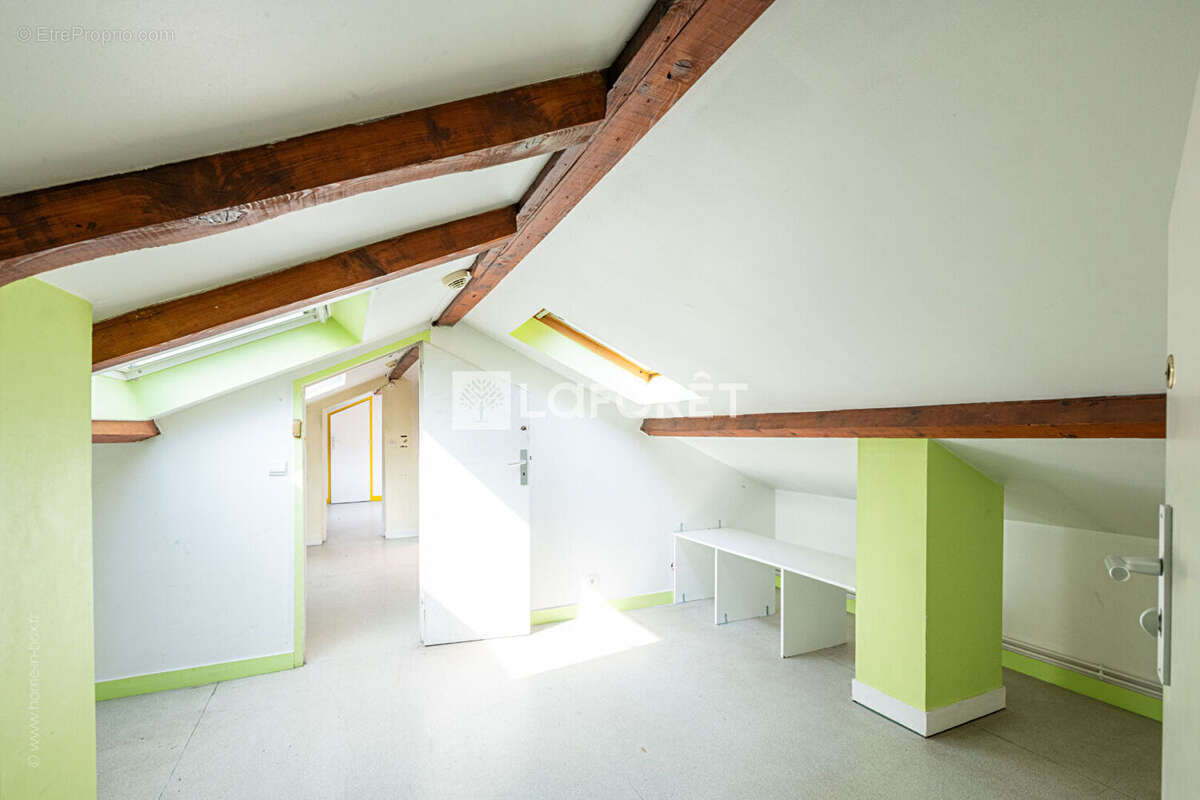 Maison à LA CELLE-SAINT-CLOUD