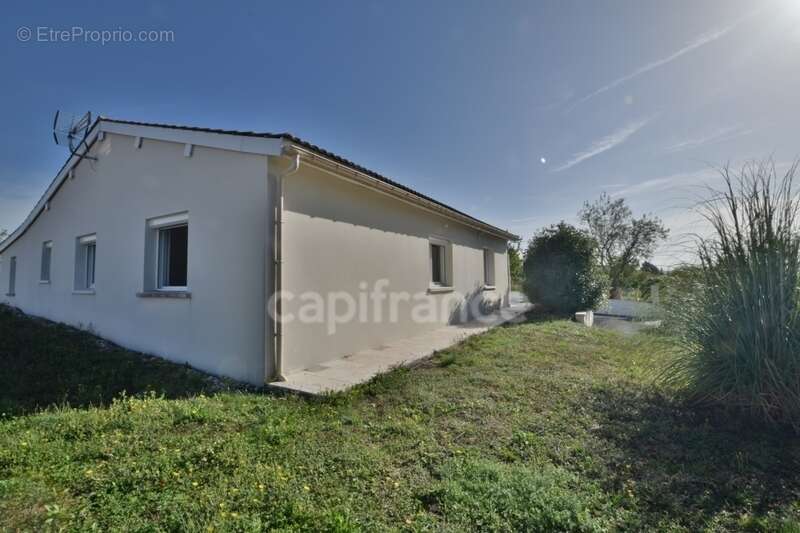 Maison à CASTELJALOUX