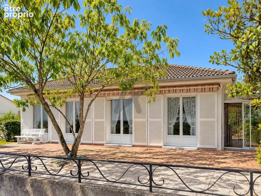 Maison de plain-pied avec superbe jardin et vue panoramique remarquable - photo 2