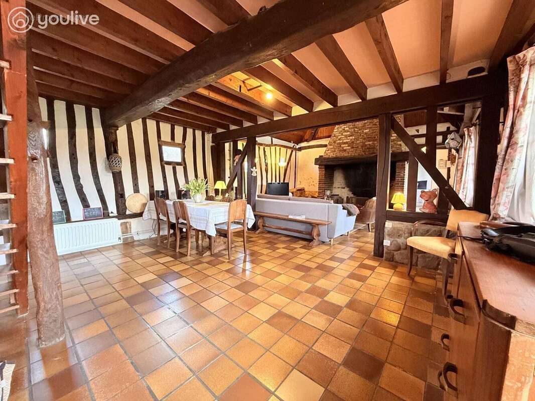 Maison à SAINT-RIQUIER-ES-PLAINS