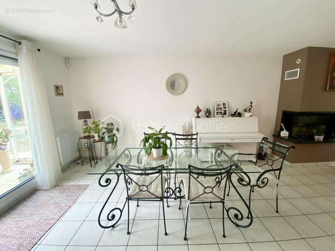 Maison familiale de 158 m² sans vis à vis avec grand jardin - photo 5