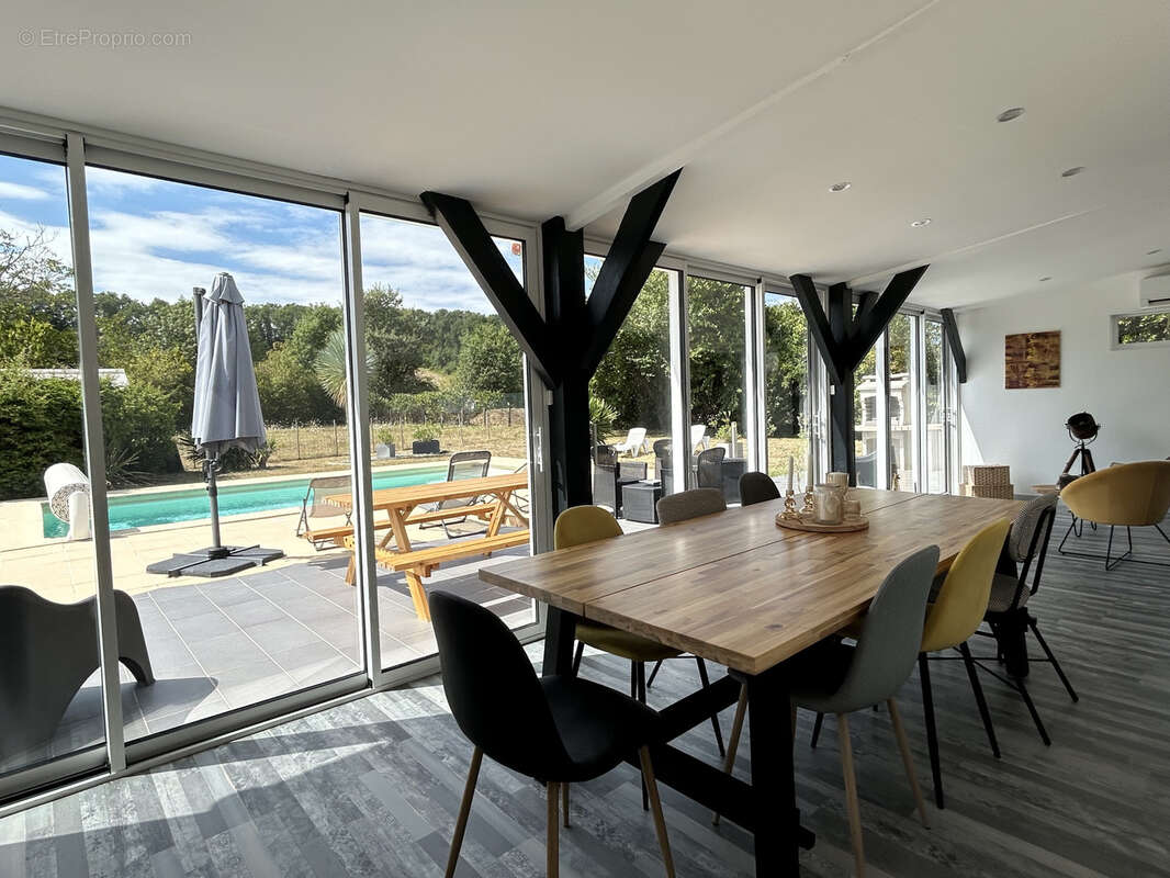 Villa renovee 171 m2 + jardin+piscine - photo 3