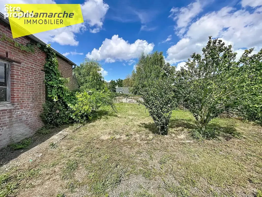A vendre maison en pierre à rénover dans le bourg de Cérences - photo 11