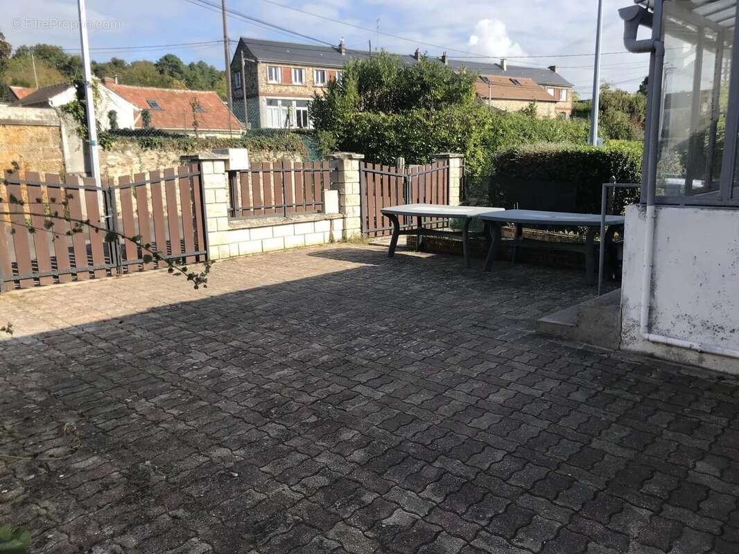 Maison à SAINT-CHERON