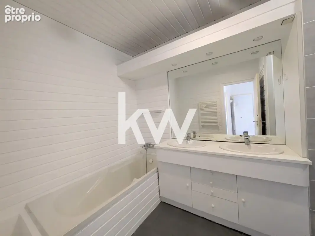 Appartement 4 pièces 107 m² à vendre à Saint-Etienne (42000) - photo 9