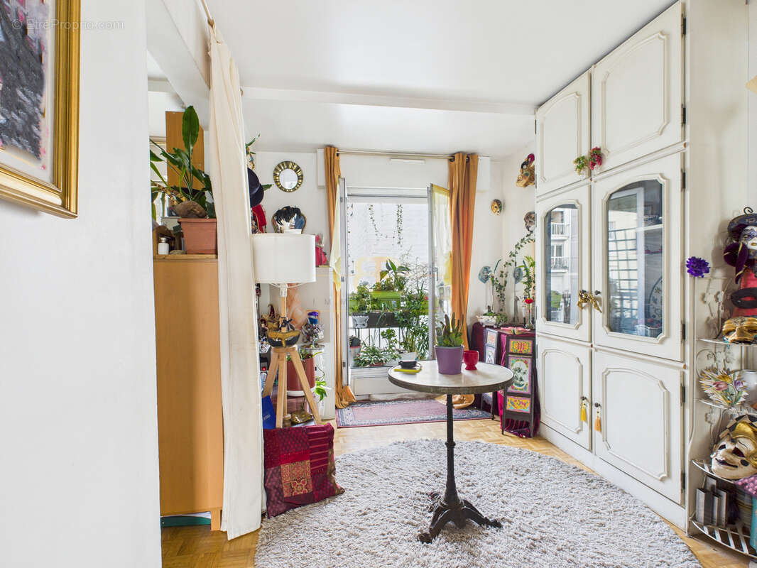 Appartement à PARIS-15E