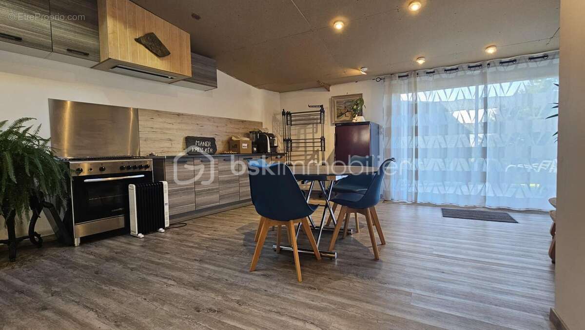 Maison à COMMANA