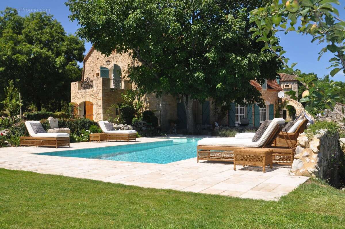 Maison à SAINT-CIRQ-LAPOPIE