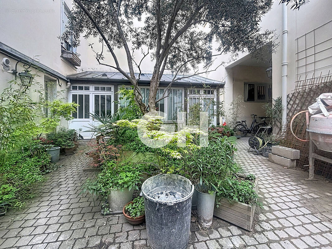 Appartement à PARIS-11E