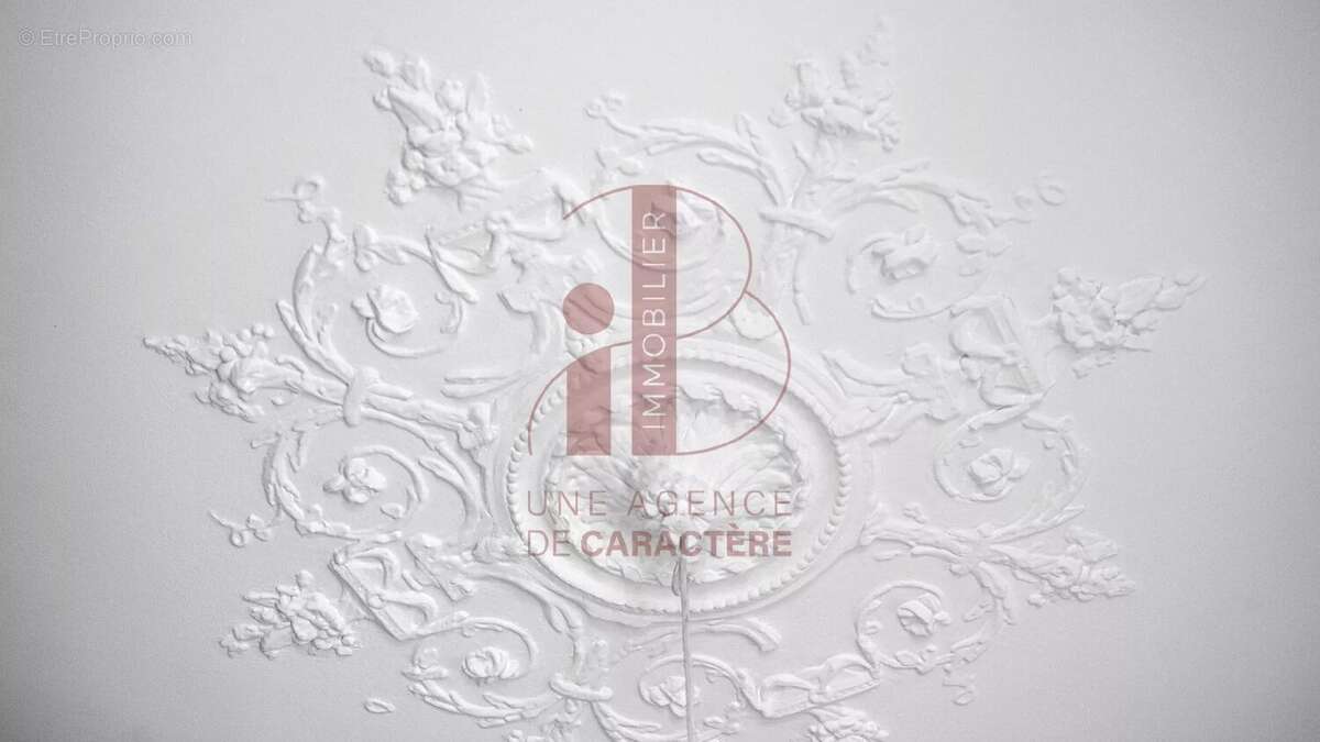 Maison à FONTAINEBLEAU