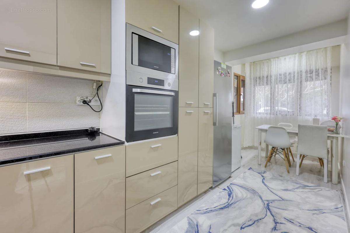 Appartement à MARSEILLE-13E
