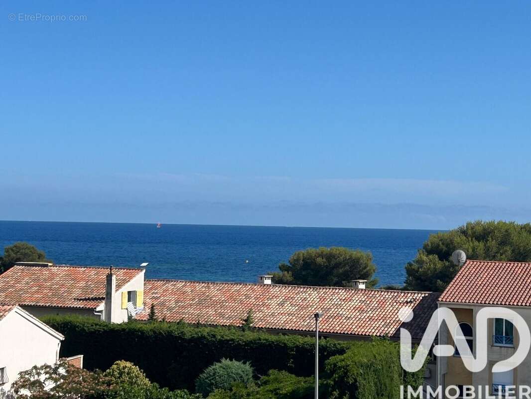 Photo 3 - Appartement à ROQUEBRUNE-SUR-ARGENS