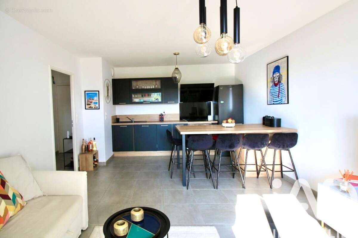 Photo 8 - Appartement à MARSEILLE-12E