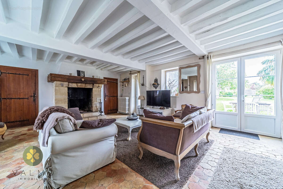 Maison à BAZAINVILLE