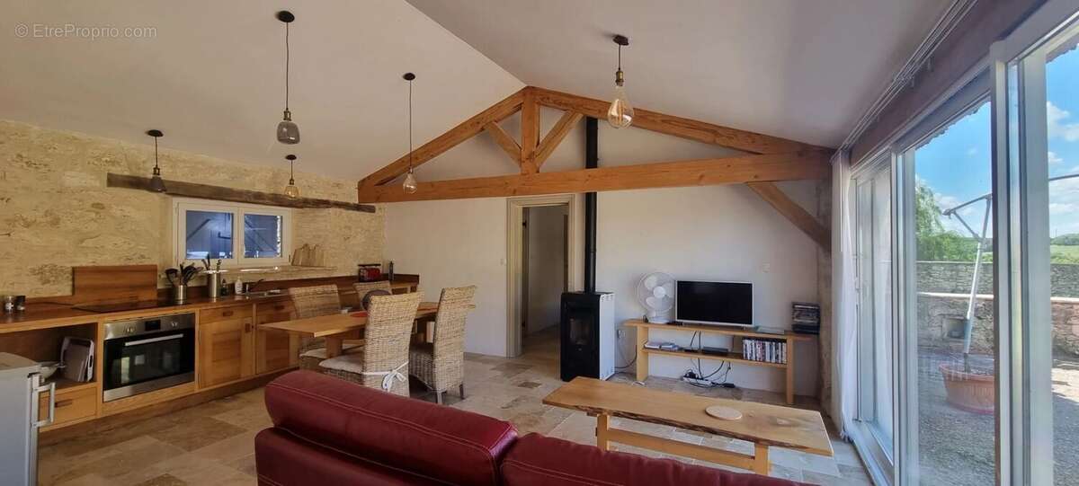 Maison à MONTPEZAT-DE-QUERCY